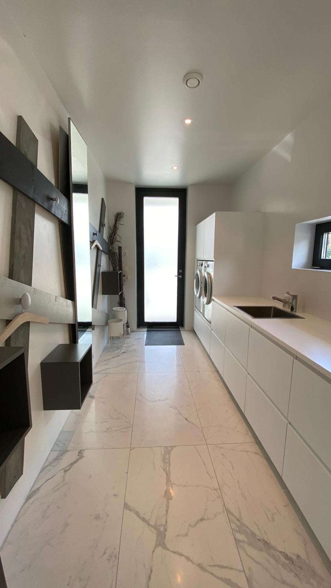 Ea Villa